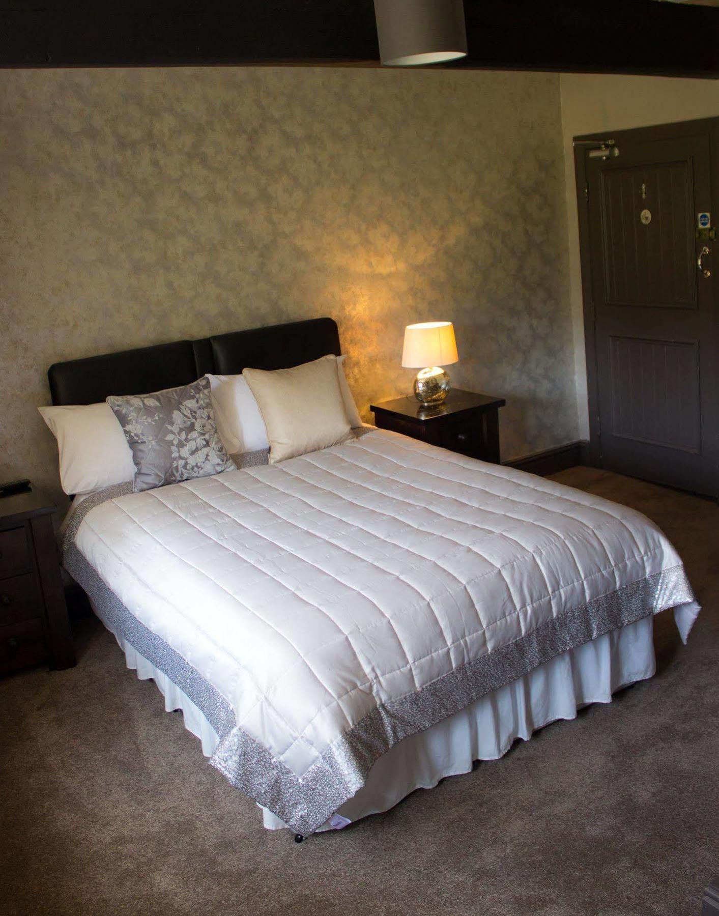 Bed and Breakfast The Malthouse Rishworth Экстерьер фото